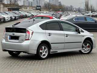 Toyota Prius foto 4