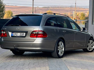 Mercedes E-Class foto 2