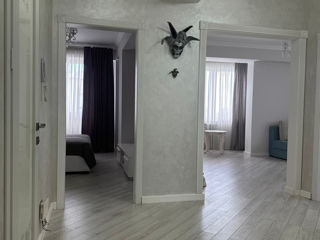 Apartament cu 2 camere, 70 m², Botanica, Chișinău foto 7