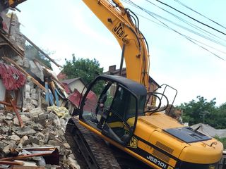 Servicii de excavare, camioane si buldozer. Prestam servicii toată Moldova foto 1