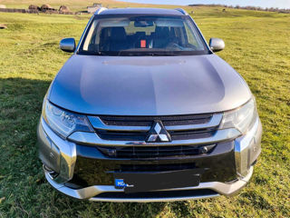 Mitsubishi Outlander foto 6