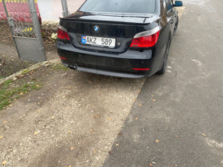 BMW 5 Series foto 10