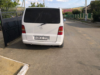 Mercedes Vito foto 2