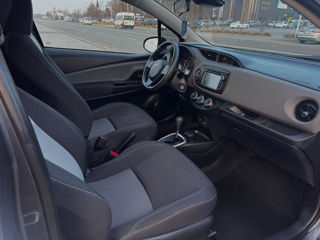 Toyota Yaris foto 5