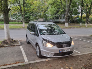 Ford Galaxy foto 2