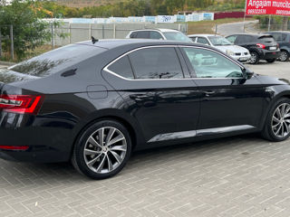 Skoda Superb foto 5