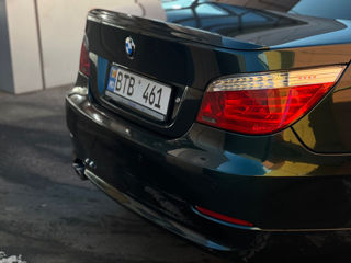 BMW 5 Series foto 5