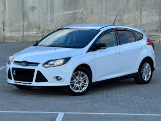 Ford Focus foto 1