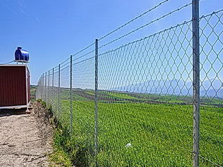Gard modern tip jaluzea. foto 17