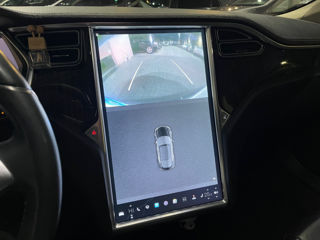 Tesla Model S foto 9