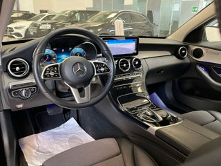 Mercedes C-Class foto 9