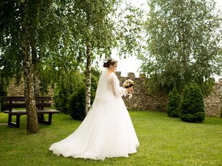 Vind rochie de mireasa
