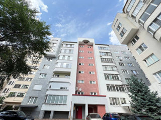 Apartament cu 4 camere, 130 m², Centru, Chișinău