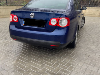 Volkswagen Jetta foto 4