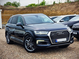 Audi Q7 foto 2