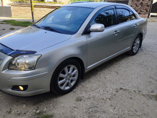 Toyota Avensis foto 5