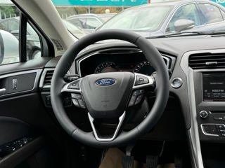 Ford Mondeo foto 10