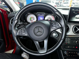 Mercedes GLA foto 1