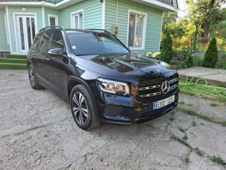 Mercedes GLB, 2022