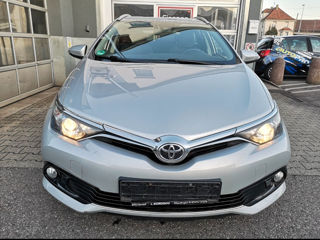 Toyota Auris foto 2