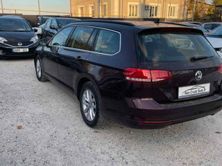 Volkswagen Passat foto 4