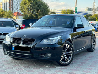 BMW 5 Series foto 1