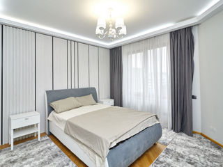 Apartament cu 2 camere, 100 m², Centru, Chișinău foto 9