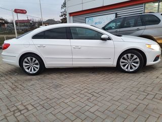 Volkswagen Passat CC foto 2