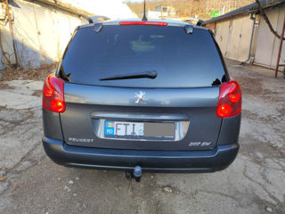 Peugeot 207 foto 8