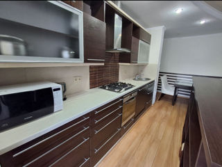 Apartament cu 3 camere, 135 m², Centru, Chișinău foto 2