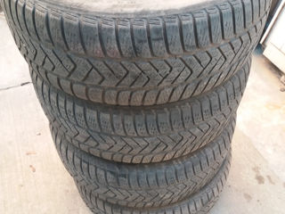 Шины 225 / 45 R18, 4 шт зимние Pirelli, str Petricani, продаю и по одной по 400 lei