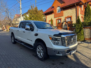 Nissan Titan