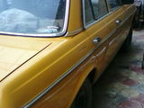 Mercedes Series (W123) foto 3