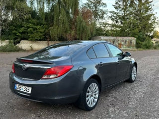 Opel Insignia foto 2