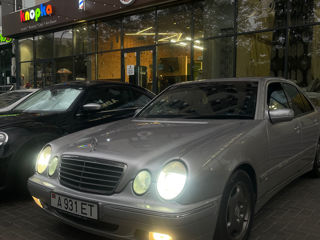 Mercedes E-Class foto 5