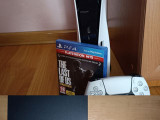 Play station 5-Play station 4 -cu 2 controlere si The last of us