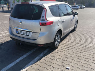 Renault Grand Scenic foto 6