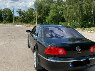 Volkswagen Phaeton foto 4