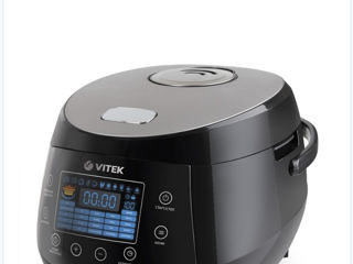 Vitek VT-4222 BK