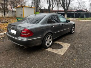 Mercedes E-Class foto 3