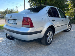 Volkswagen Jetta foto 5