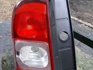 Stop stînga original Dacia Duster foto 1