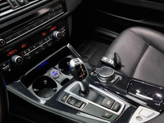 BMW 5 Series foto 9