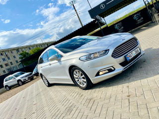 Ford Mondeo foto 2