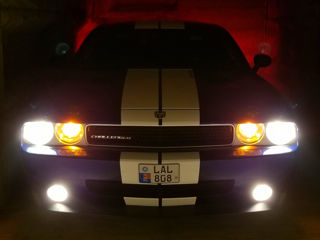 Dodge Challenger foto 2