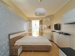 Chirie apartament, 2 camere, Centru, 300 € ! foto 1