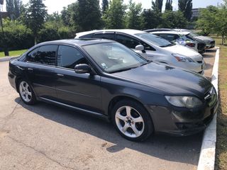 Subaru Legacy foto 2