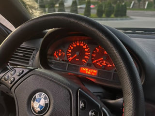 BMW 3 Series foto 2