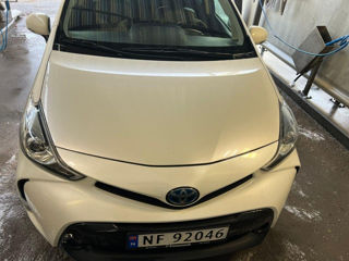 Toyota Prius + foto 3