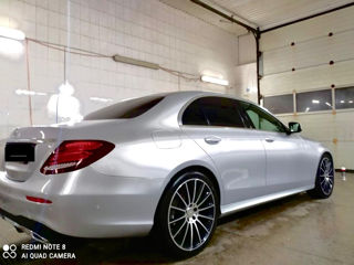 Mercedes E-Class foto 3